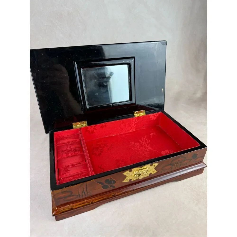 Vintage Chinese Lacquered Wood Vanity Jewelry Box w/ Mirror READ